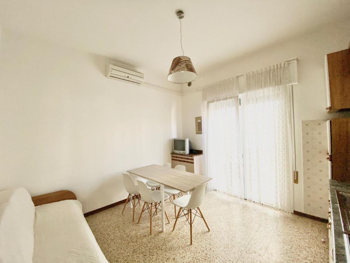 Euroresidence - Piazza Mazzini- 30 Mt Dal Mare - Immobil Relax Lido di Jesolo Exterior foto